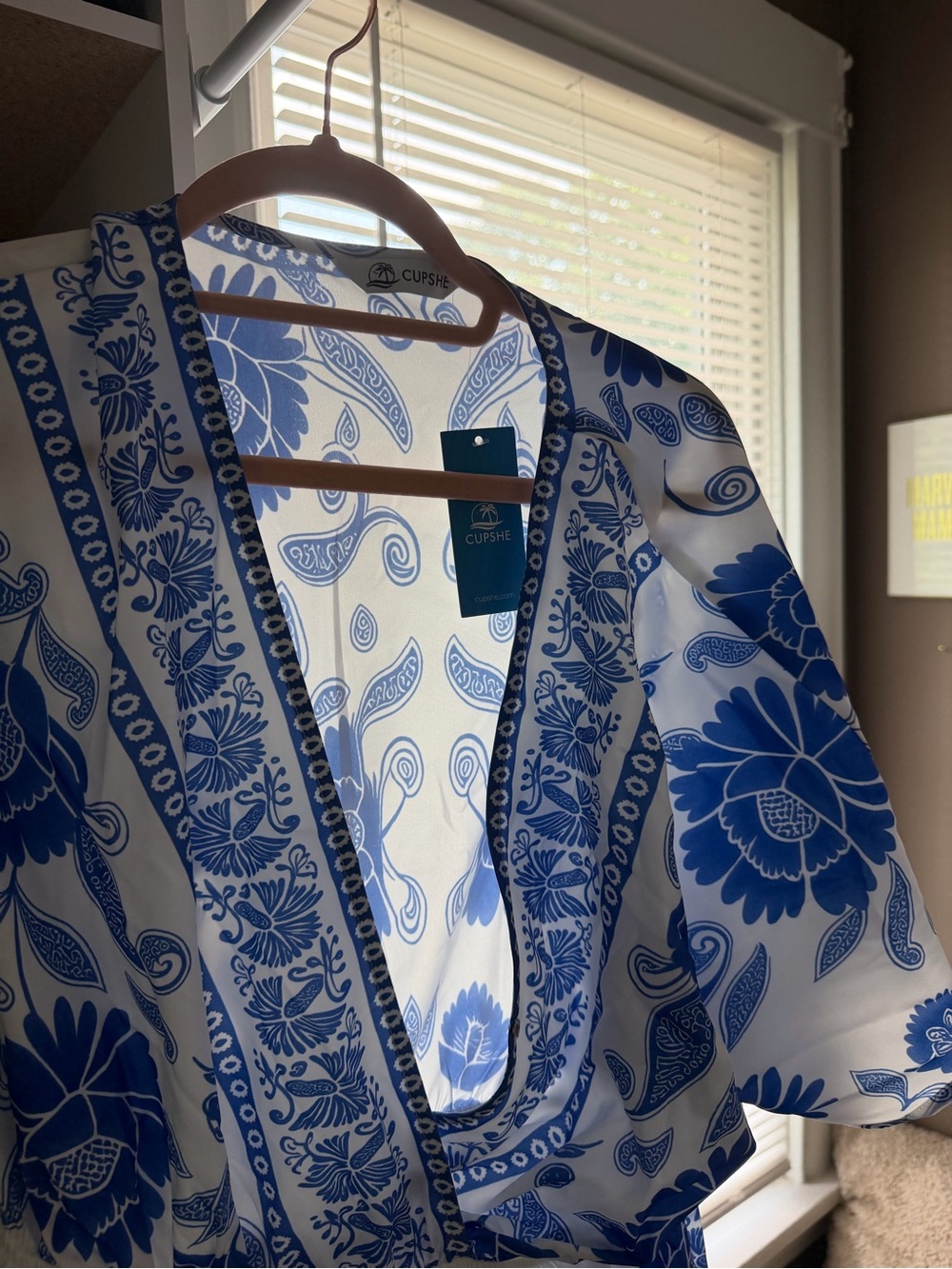 [Cupshe] Swim Cover-Up Wrap Dress - Picture 4 of 4